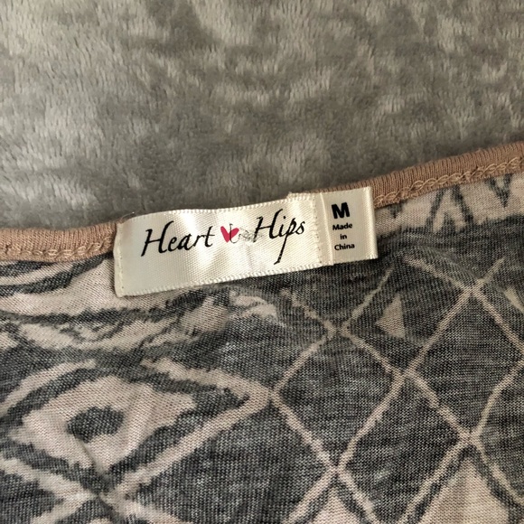 Heart & Hips Patterned Longsleeve Top 💕 - Picture 2 of 4